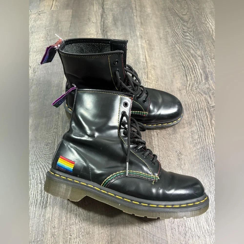 DR. MARTENS 1460 Pride 8-Eye Boot - Picture 2 of 9